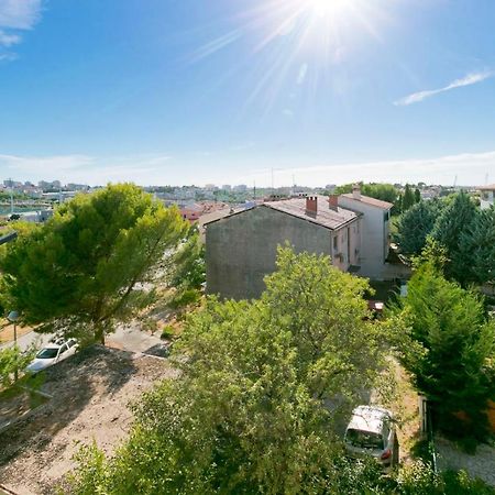 Modern Oasis Apartment Pola Esterno foto