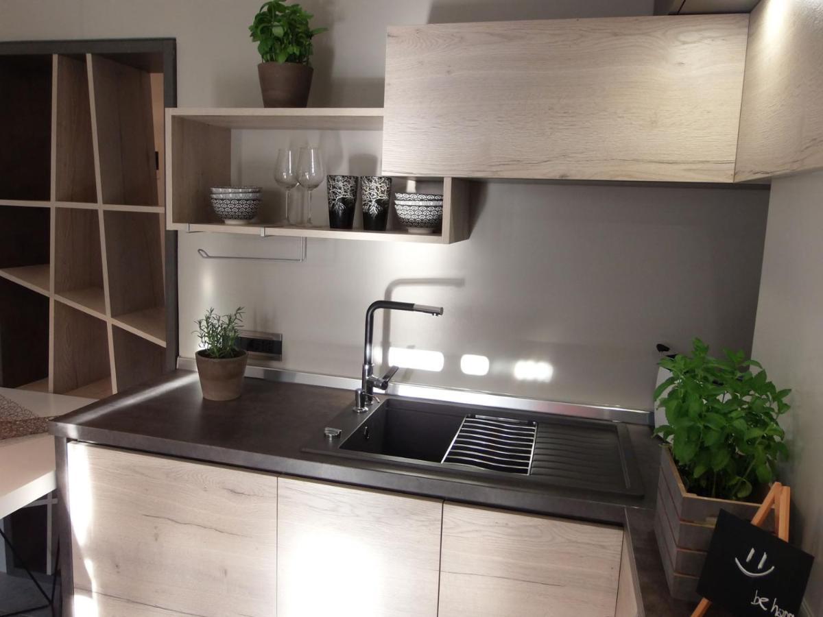 Modern Oasis Apartment Pola Esterno foto